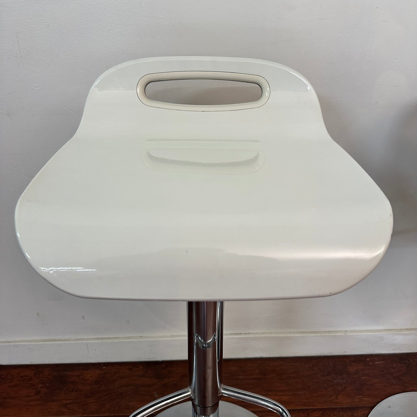White Swivel Adjustable HeightCounter Stool (set of 3)