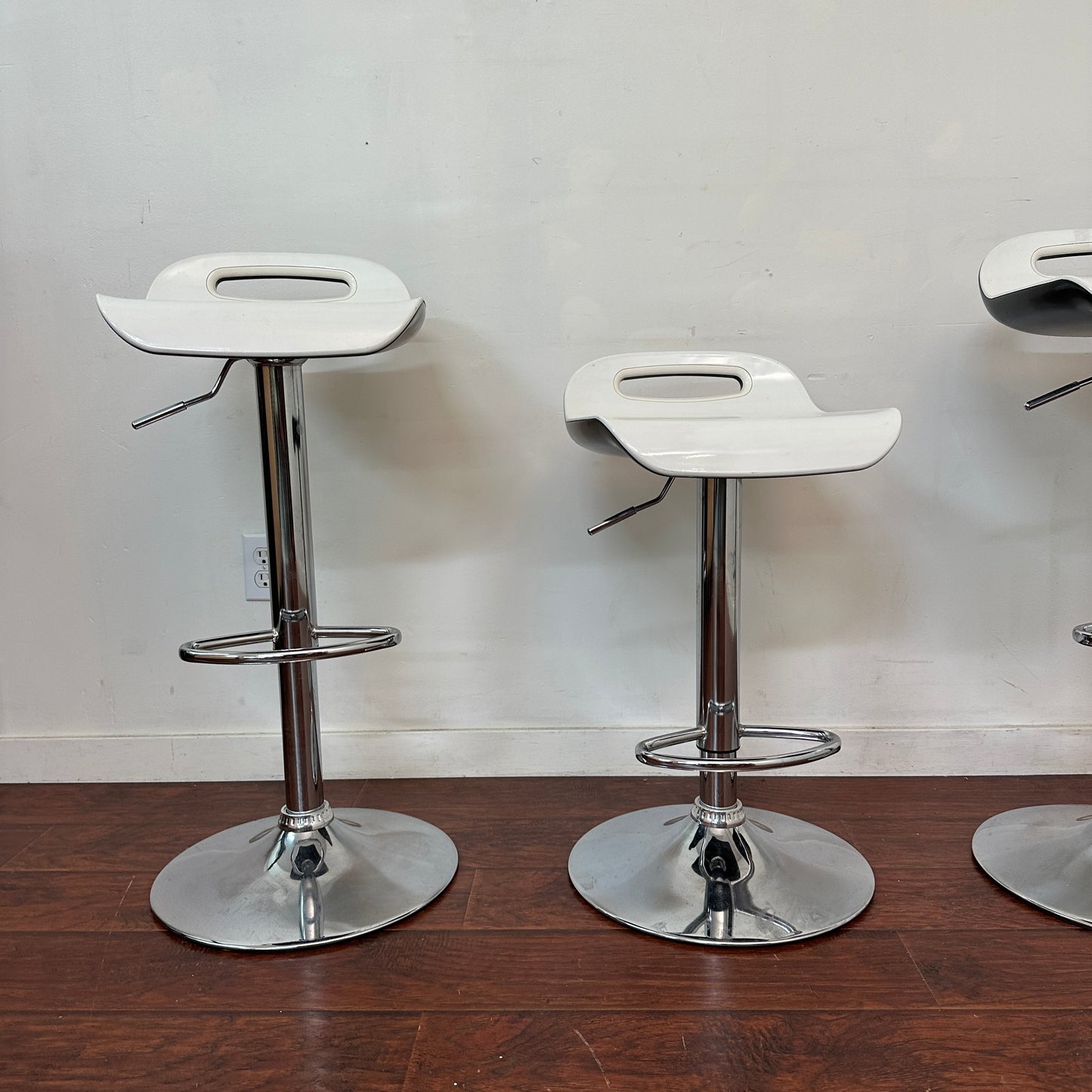 White Swivel Adjustable HeightCounter Stool (set of 3)