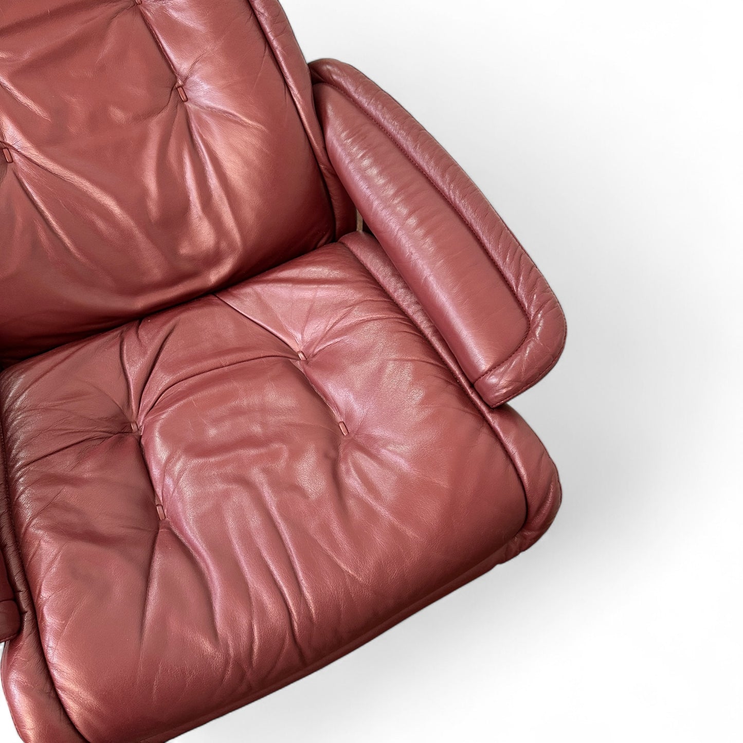 Maroon Ekornes 'Stressless' Leather Recliner Chair