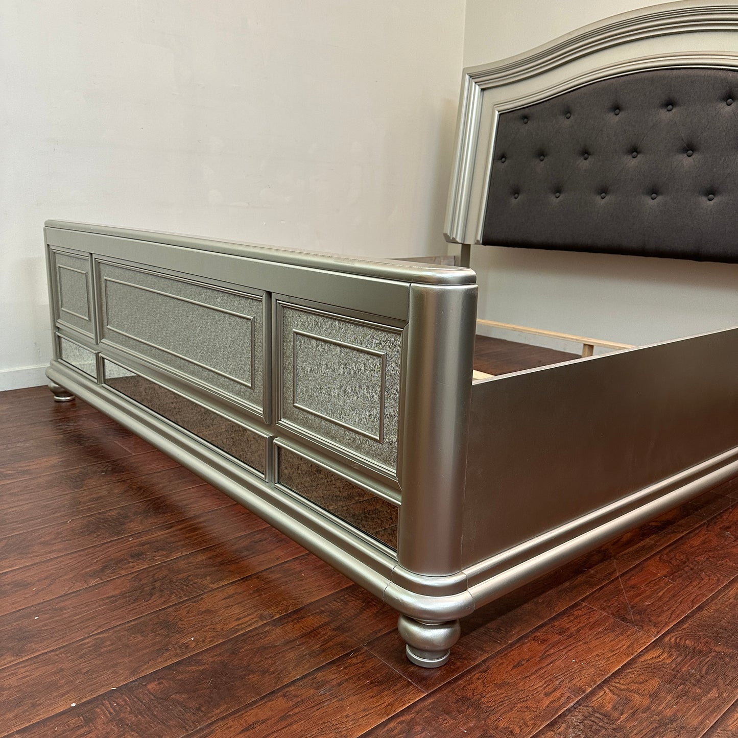 Coralayne Panel Bed - King