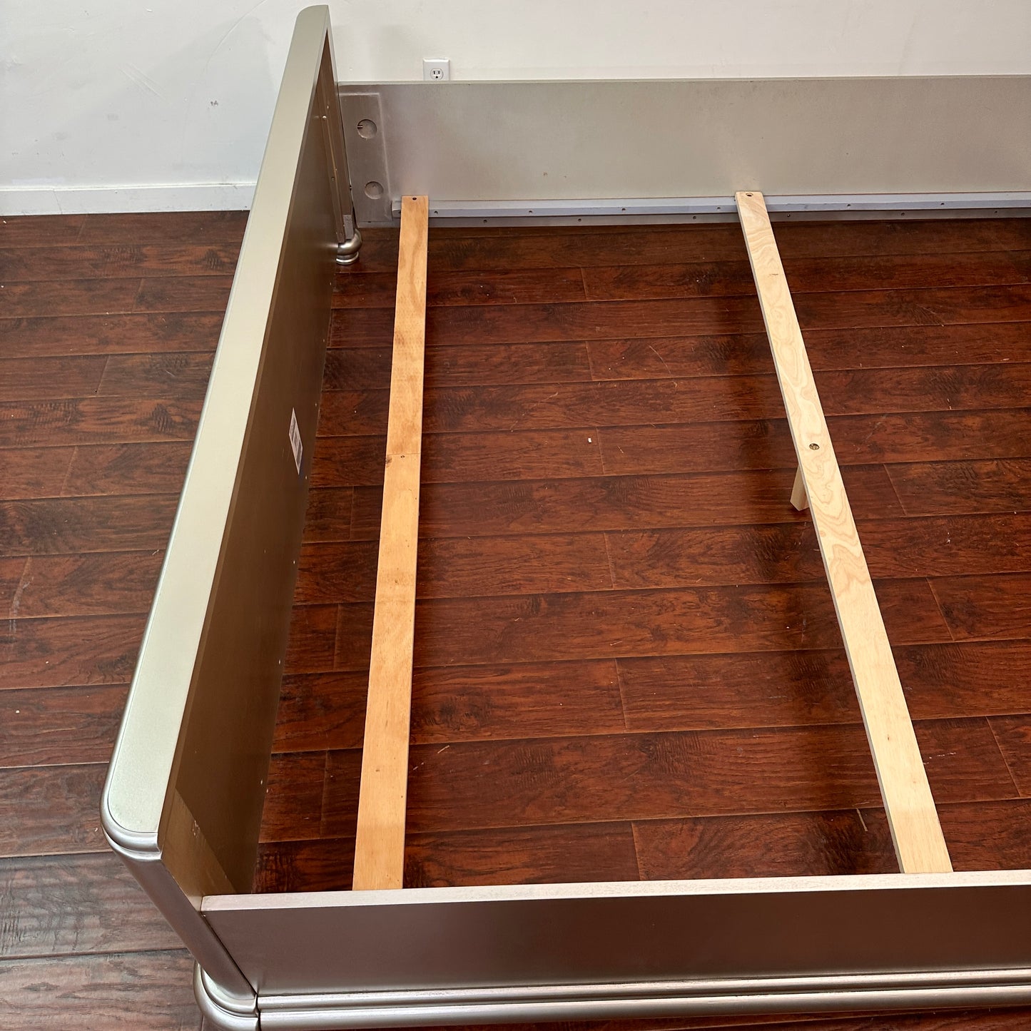 Coralayne Panel Bed - King