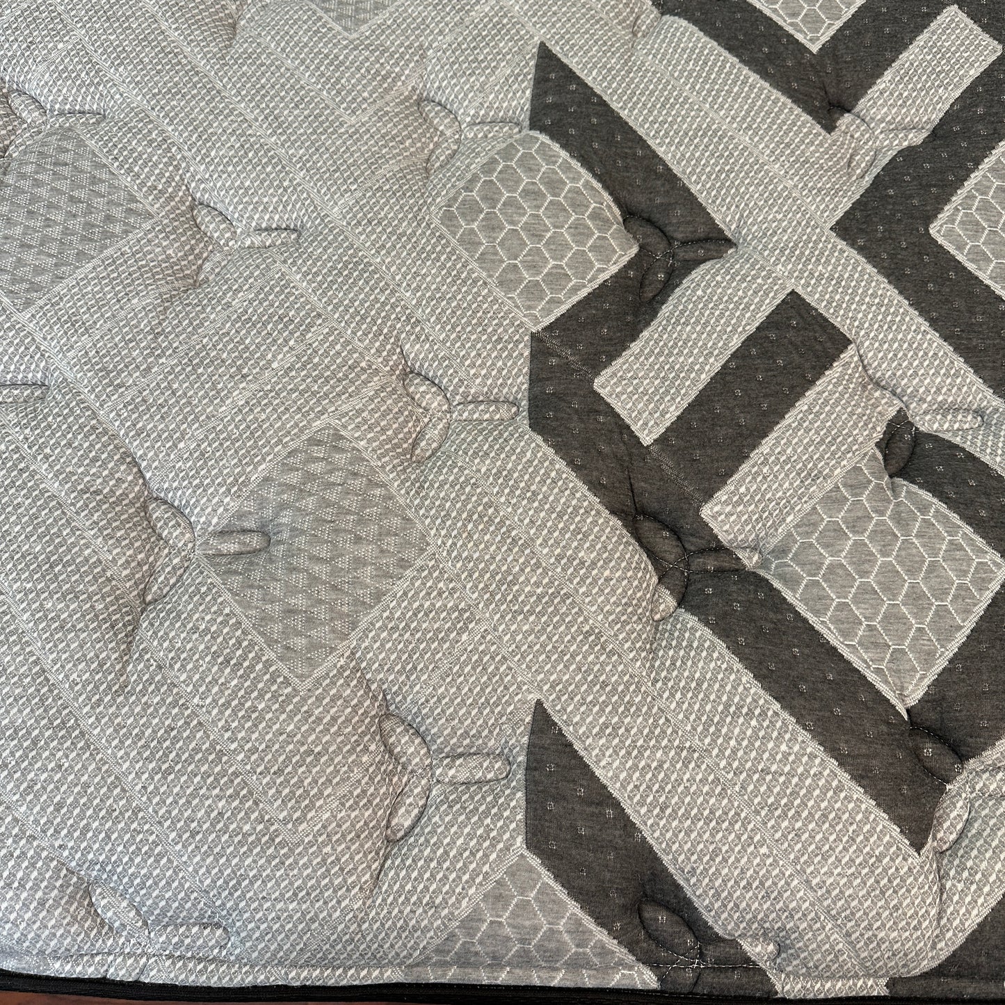 Beautyrest GL6 Pillowtop Queen Mattress