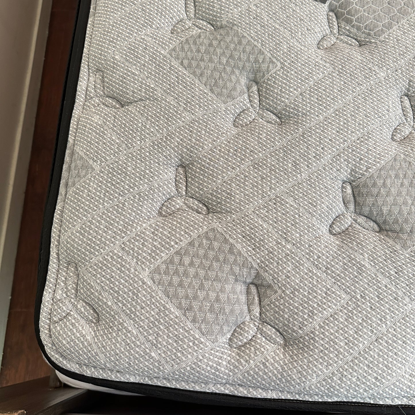 Beautyrest GL6 Pillowtop Queen Mattress