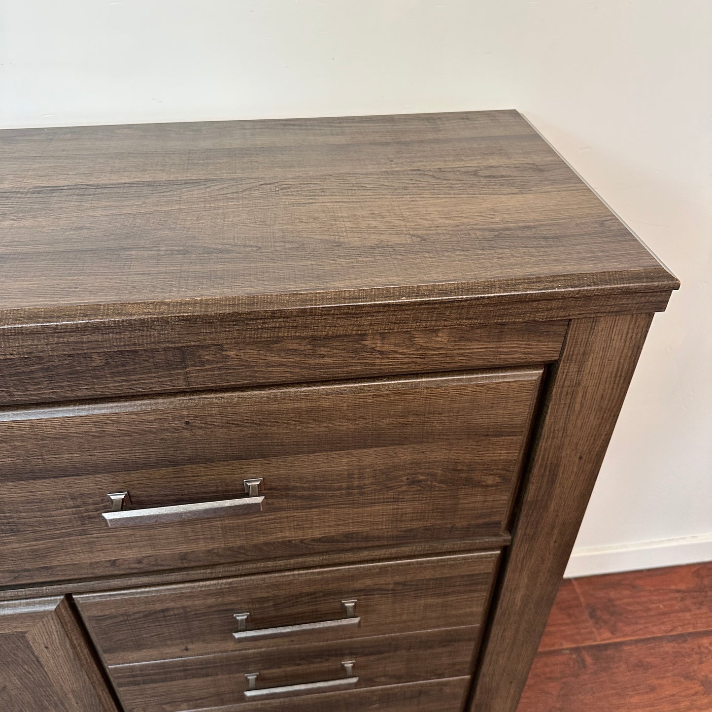 Juararo Dresser - Storage and 6 Drawers