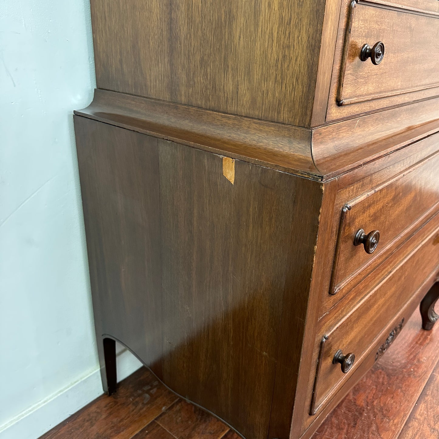 Antique Mahogany 8 Drawers Dresser