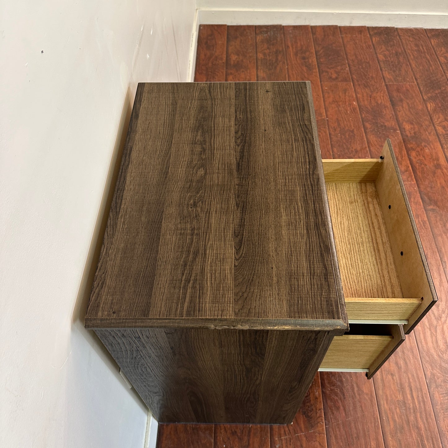 Juararo 2 Drawers Nightstand