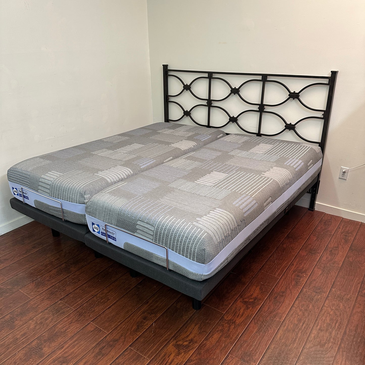 Adjustable King Bed Base Head & Foot with Mattress