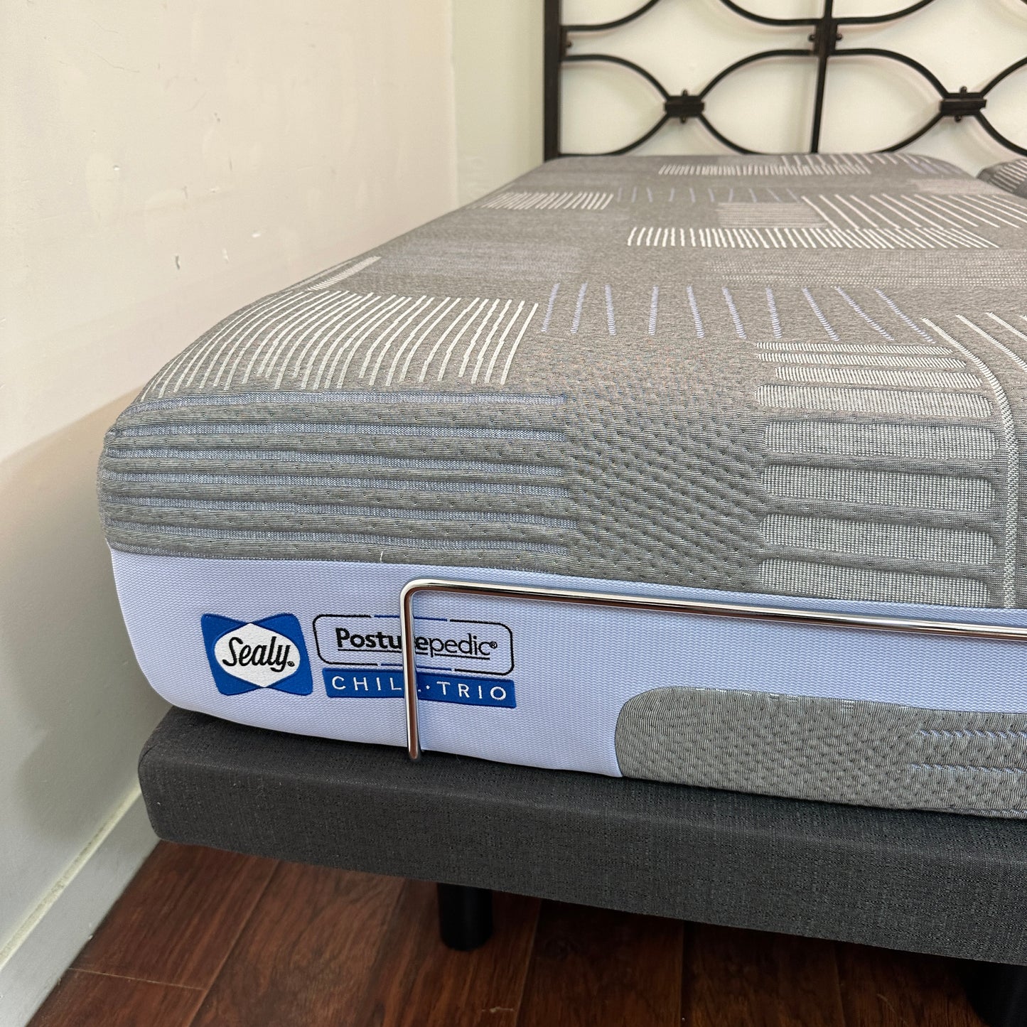 Adjustable King Bed Base Head & Foot with Mattress
