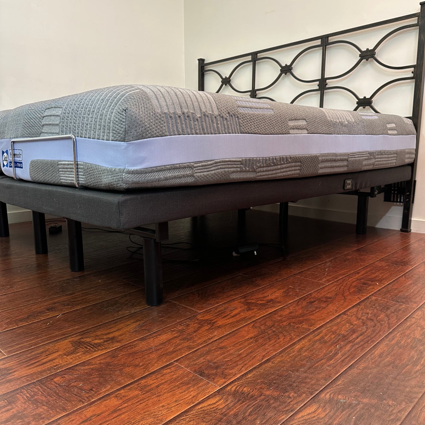 Adjustable King Bed Base Head & Foot with Mattress