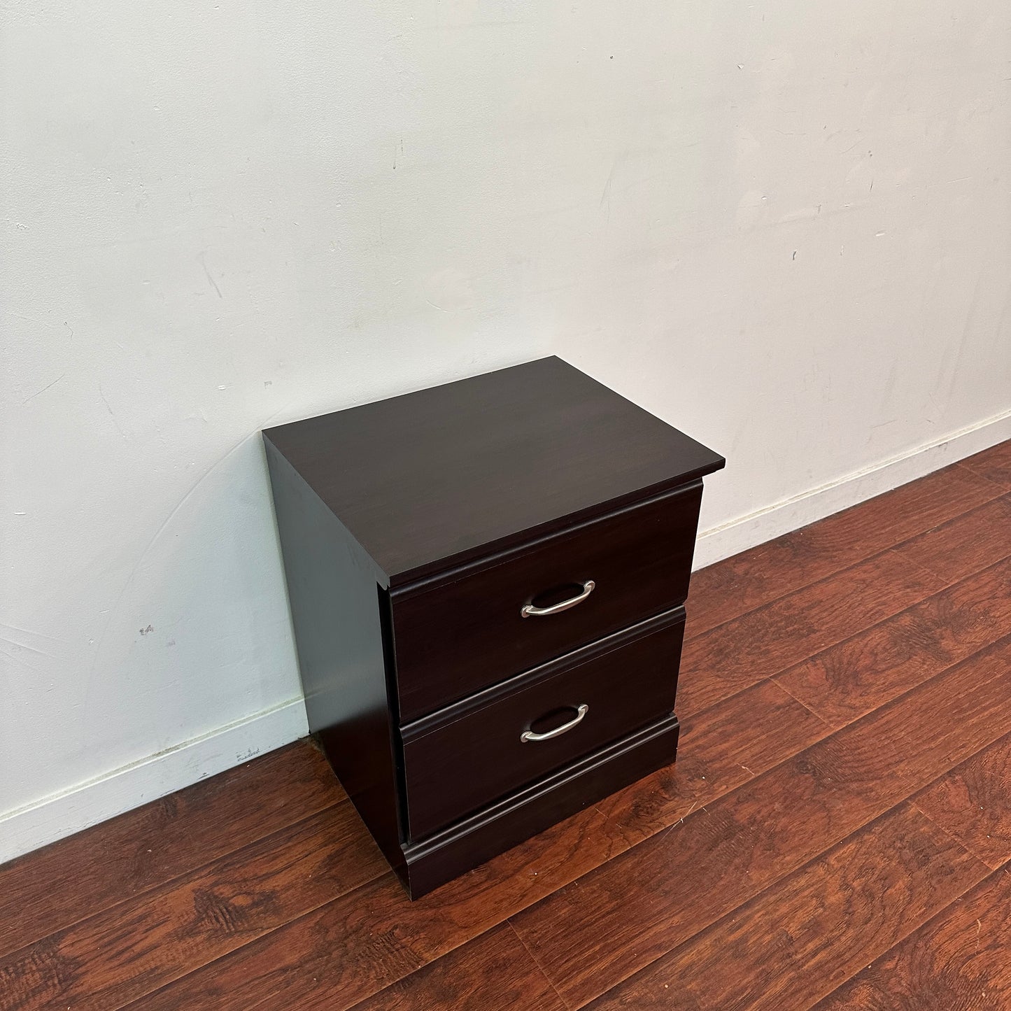 2 Drawers Nightstand
