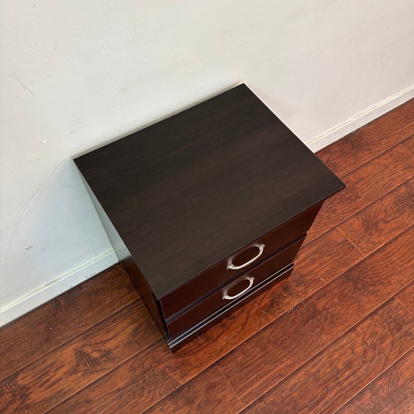 2 Drawers Nightstand