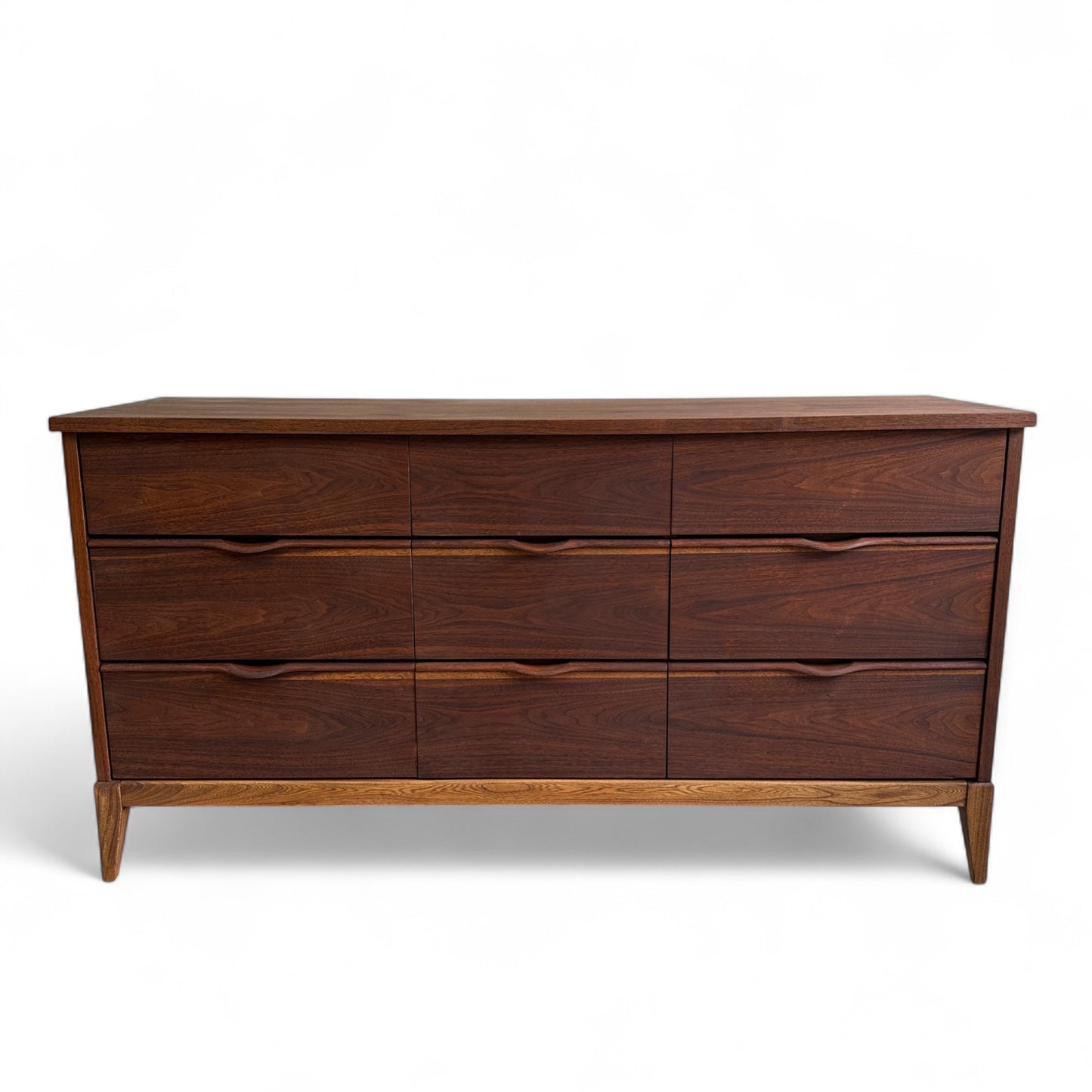 Walnut Mid-Century 9 Drawers Dresser
