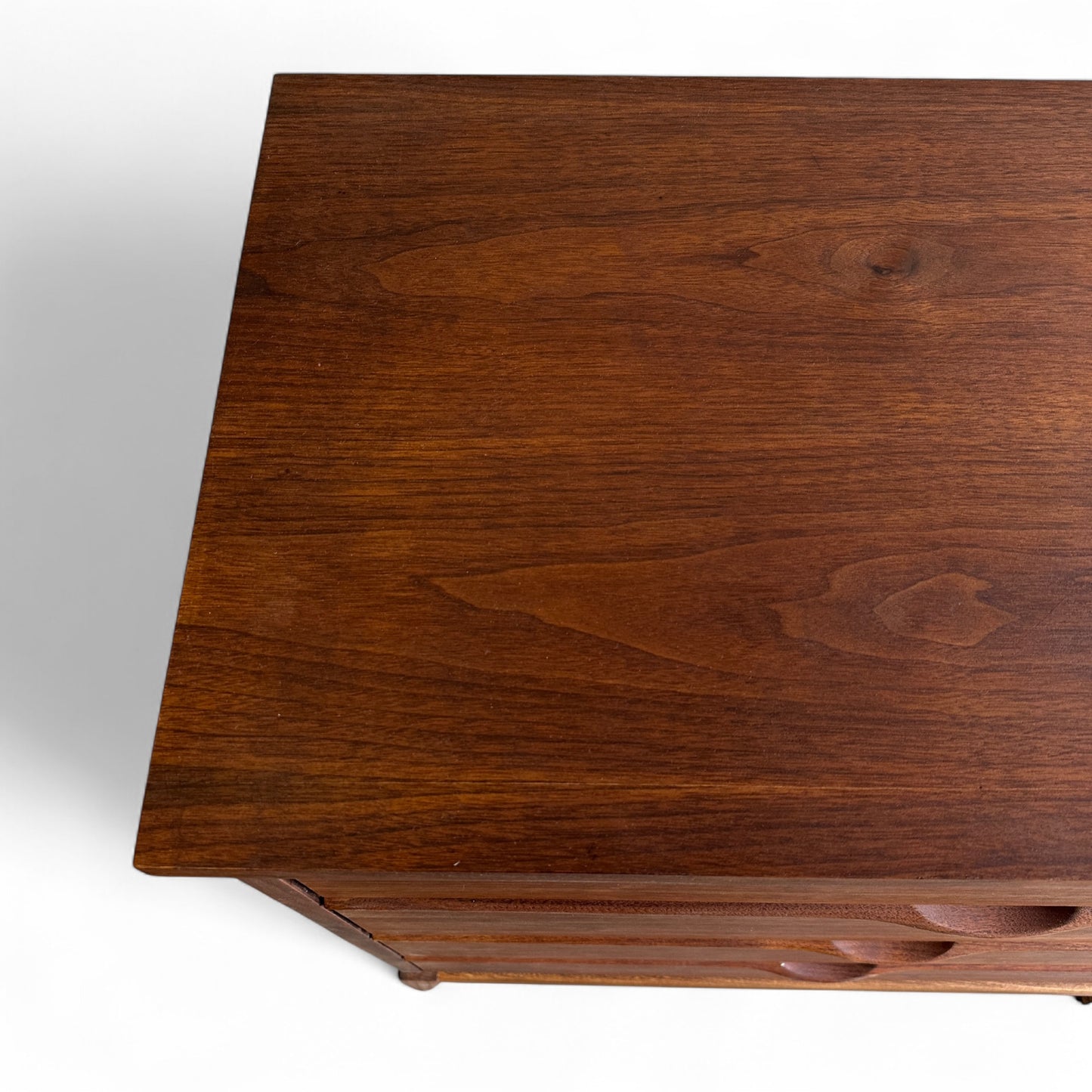 Walnut Mid-Century 4 Drawers Highboy Dresser