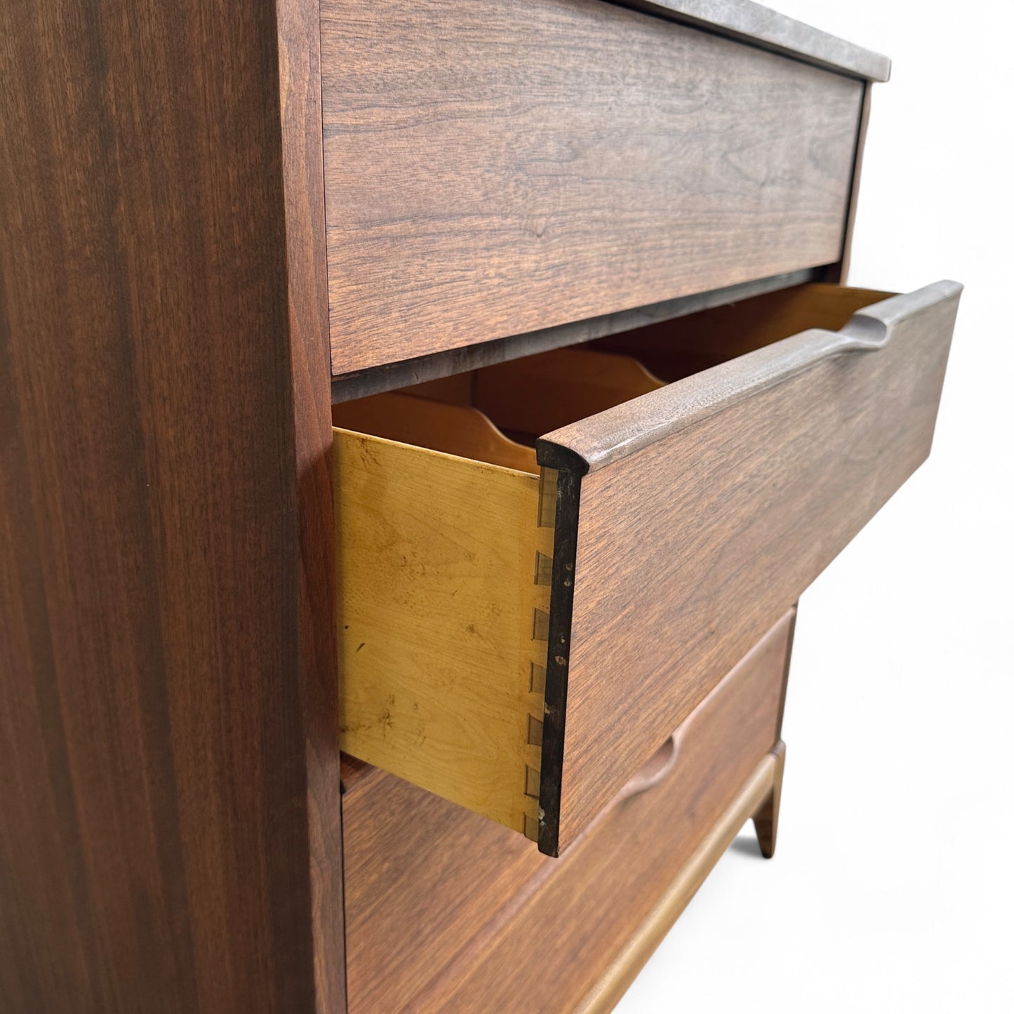 Walnut Mid-Century 4 Drawers Highboy Dresser