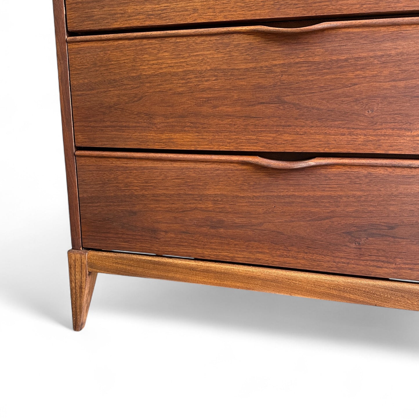 Walnut Mid-Century 4 Drawers Highboy Dresser