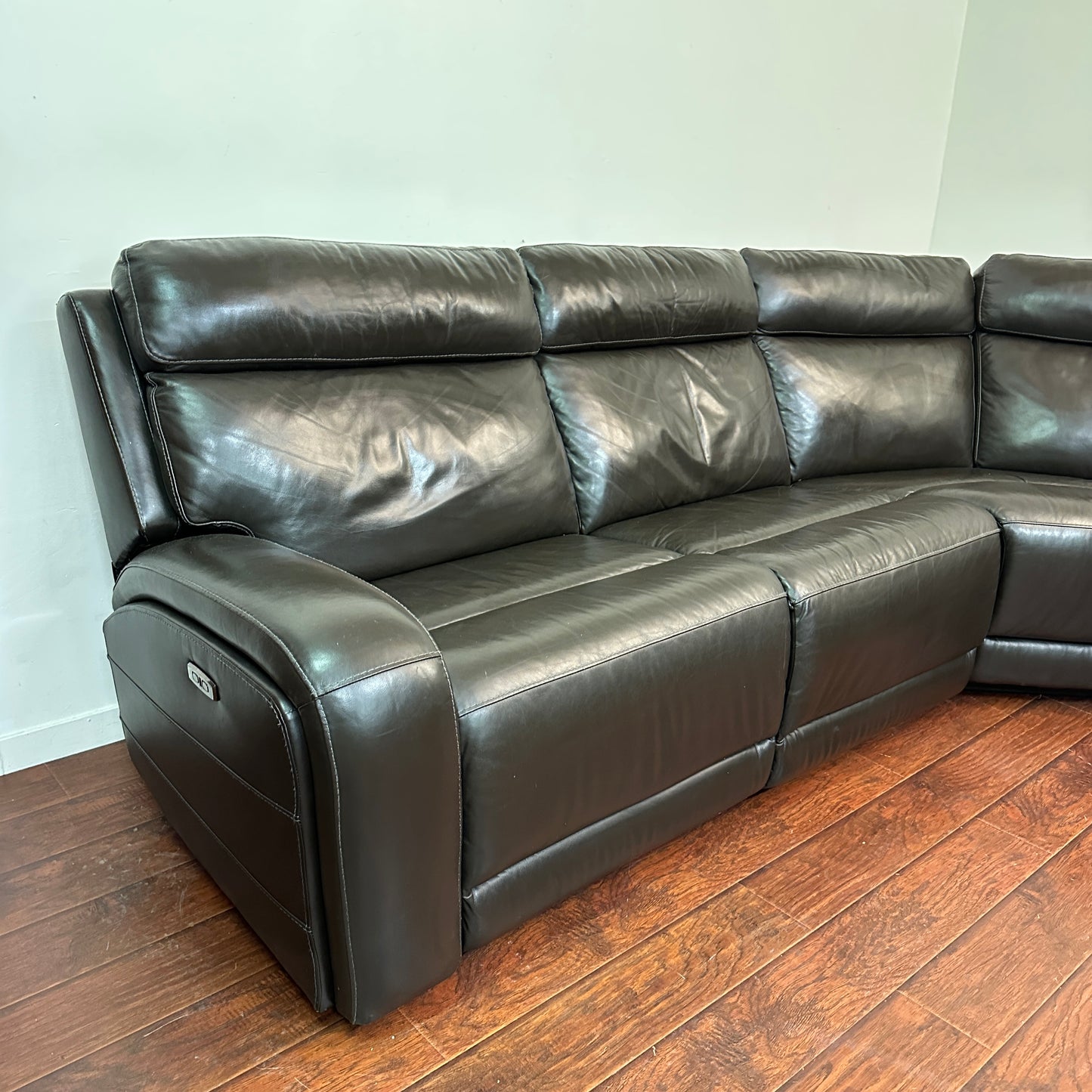 Gilman Creek 5-piece Leather Power Reclining Sectional