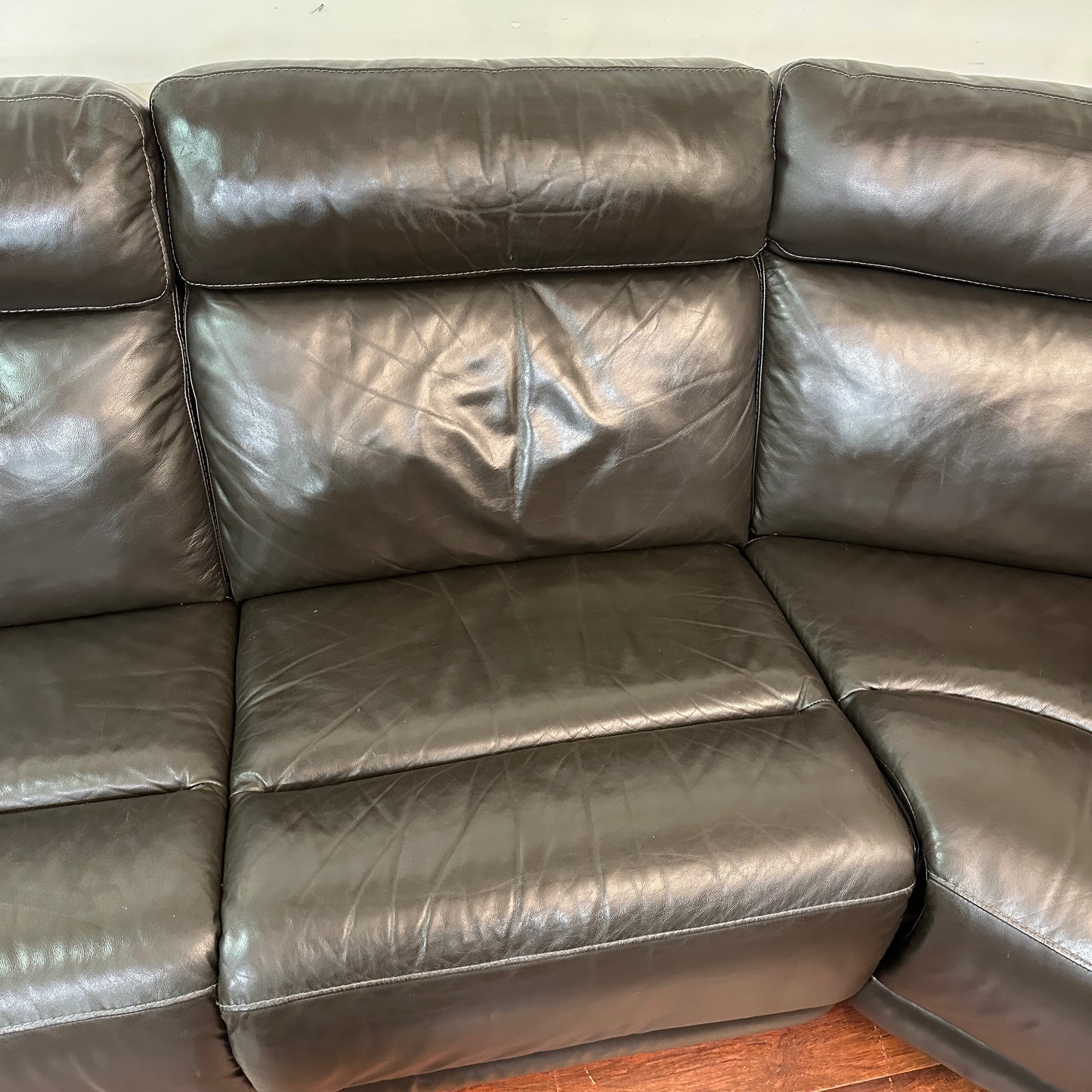 Gilman Creek 5-piece Leather Power Reclining Sectional