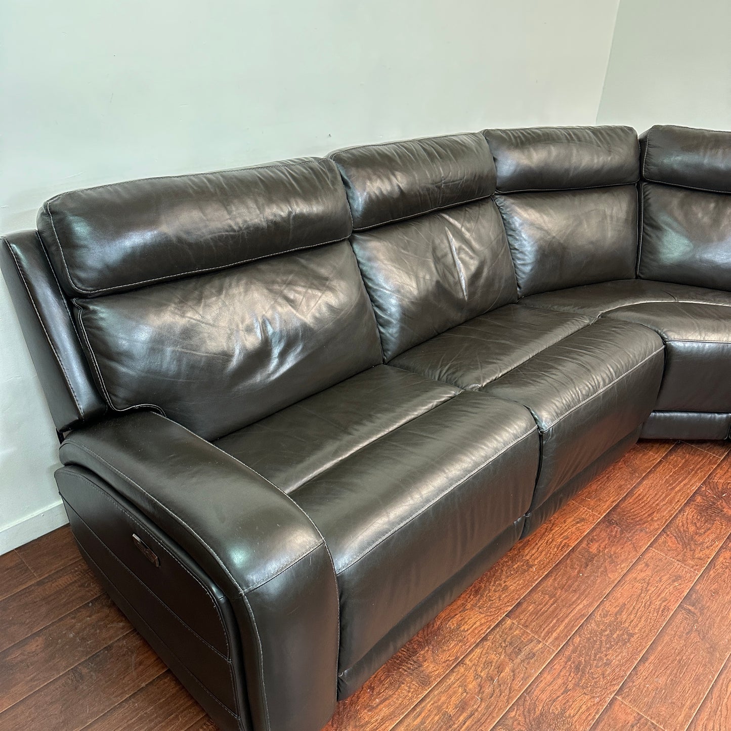 Gilman Creek 5-piece Leather Power Reclining Sectional