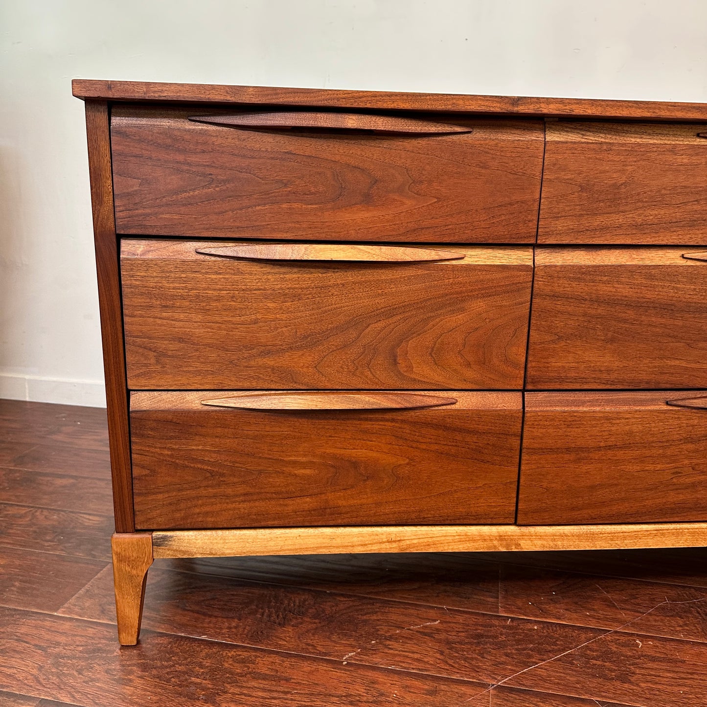 Walnut Mid-Century 9 Drawers Dresser by Kaufman