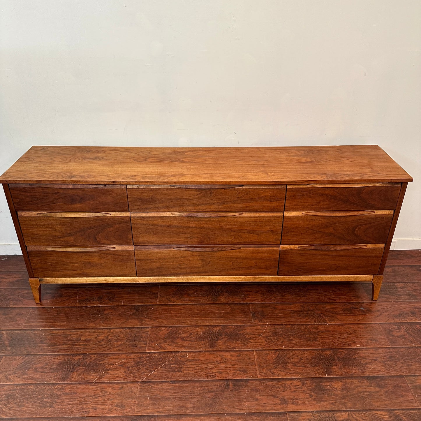 Walnut Mid-Century 9 Drawers Dresser by Kaufman