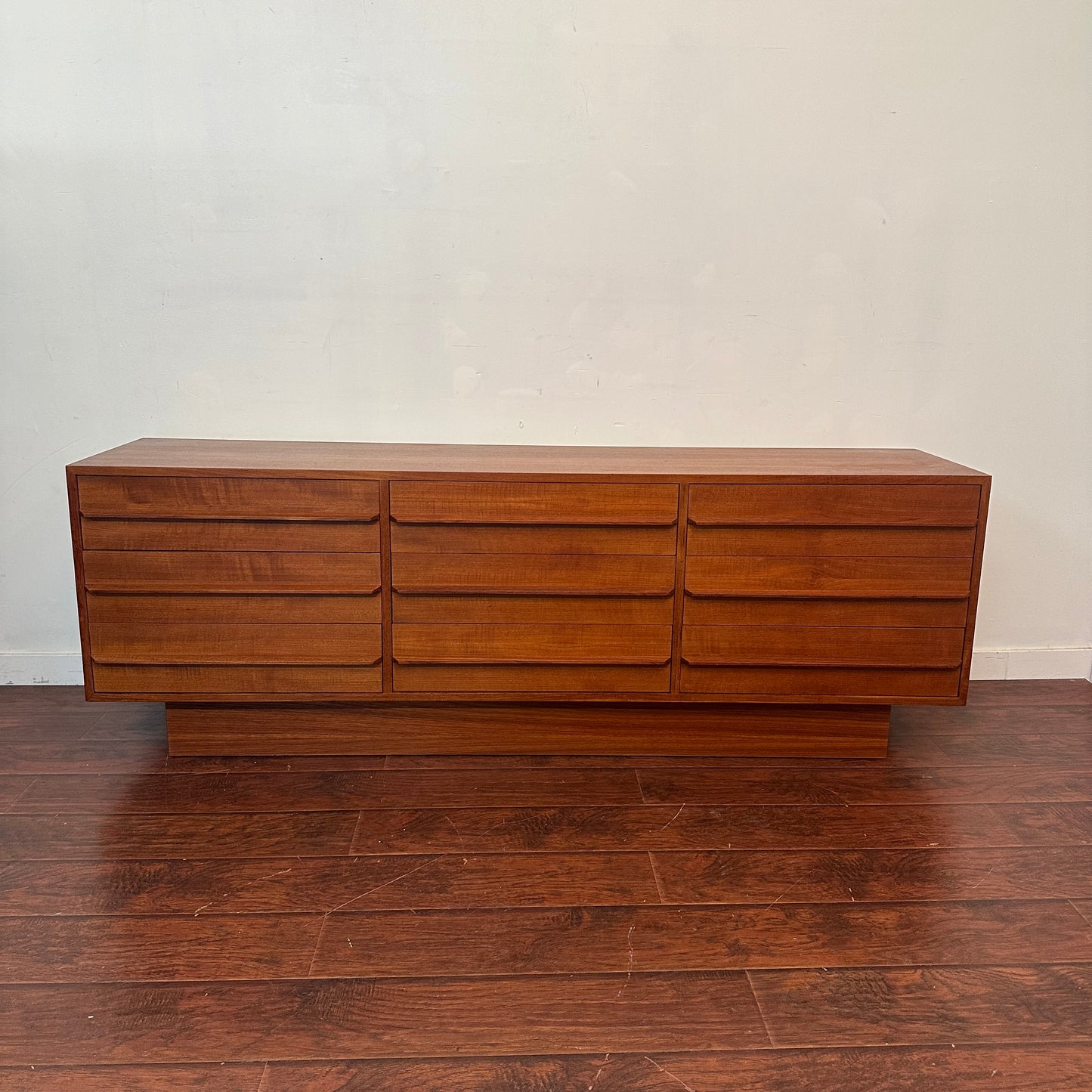 Scandinavian 9 Drawers Mid-Century Teak Dresser