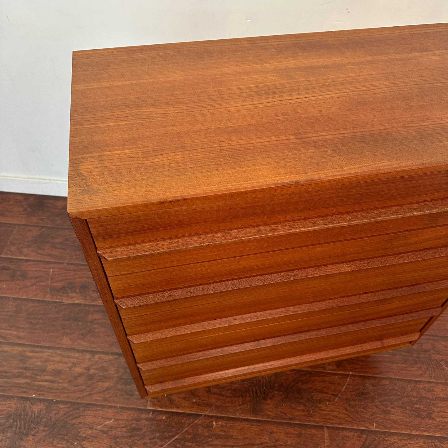 Scandinavian 5 Drawers Mid-Century Teak Highboy Dresser