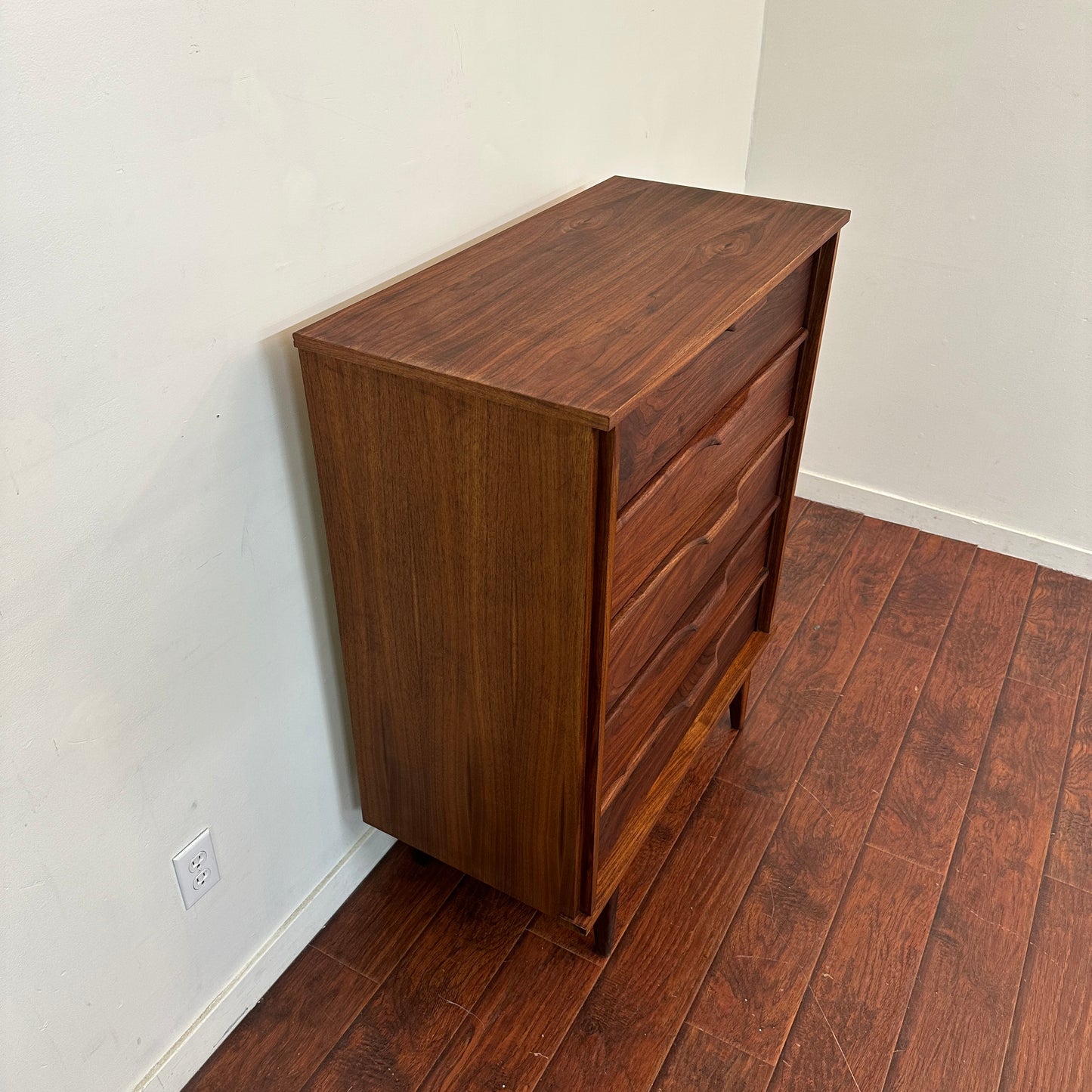 Walnut Mid-Century Five Drawers Highboy Dresser