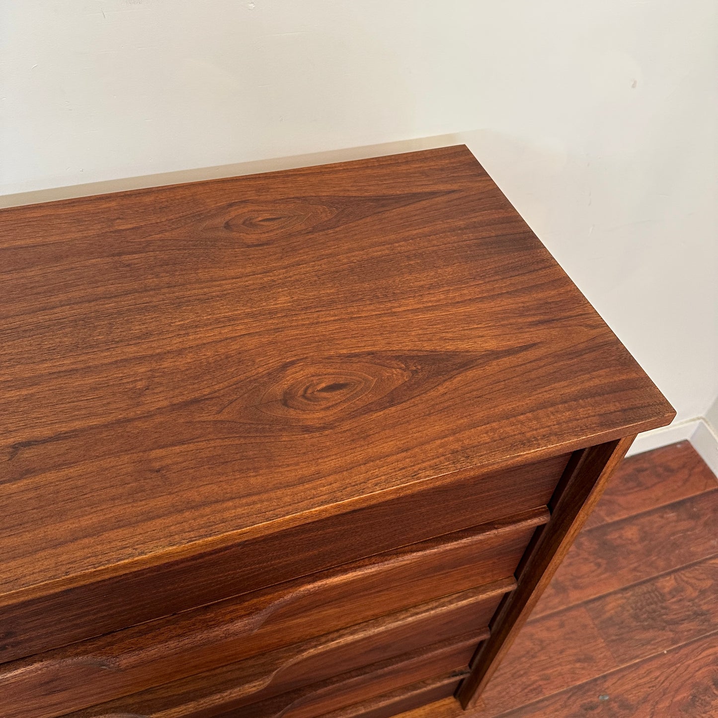 Walnut Mid-Century Five Drawers Highboy Dresser
