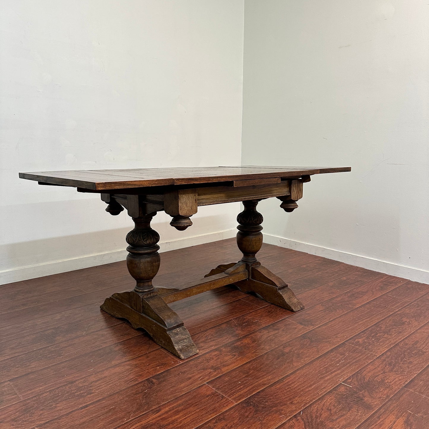 1900's Solid Oak Draw Leaf Dining Table