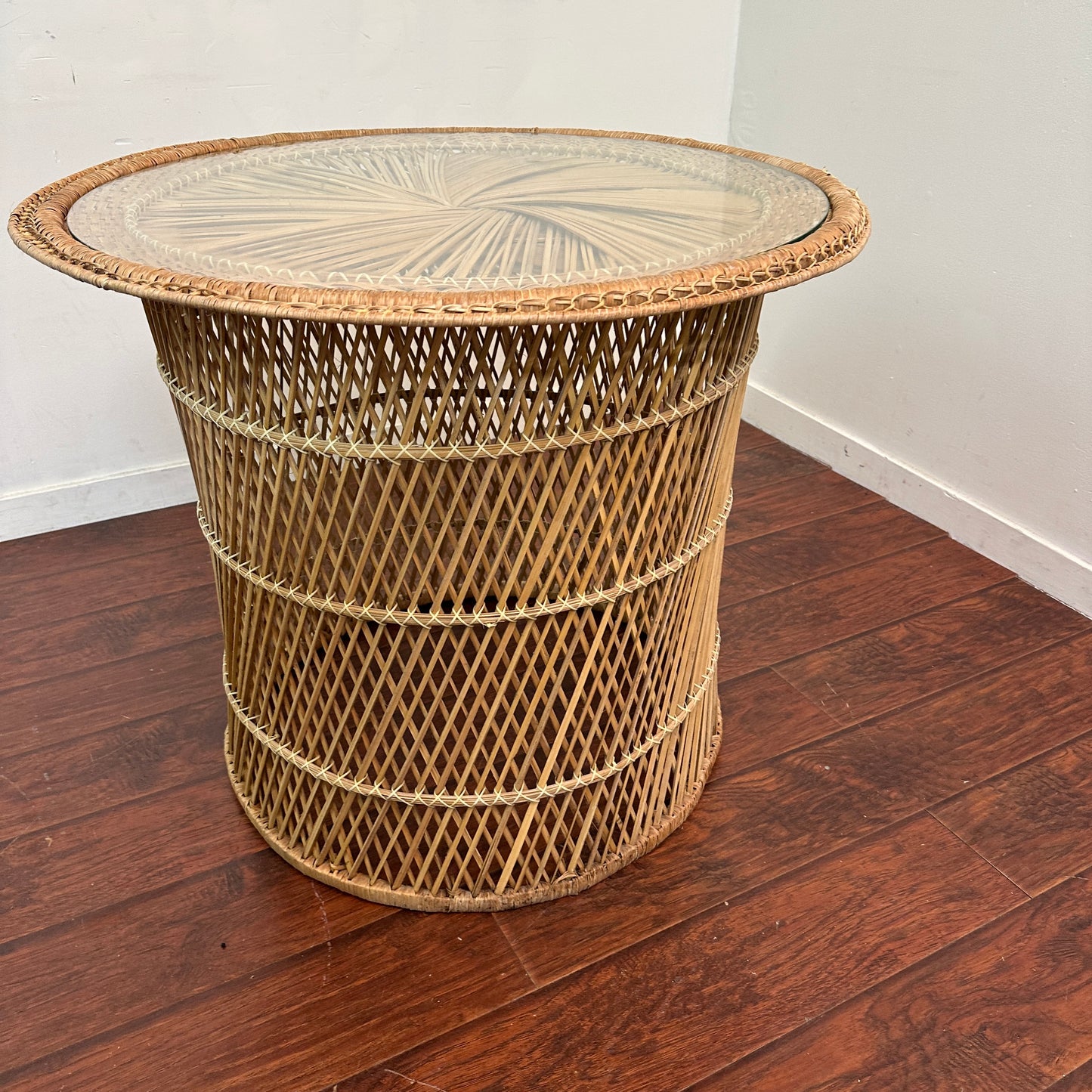 Mid 20th Century Wicker Round Table