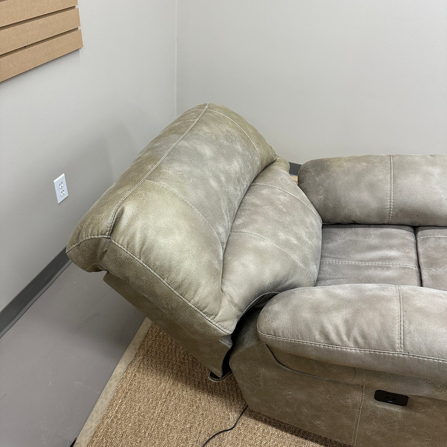 Dunwell Power Recliner with Adjustable Headrest