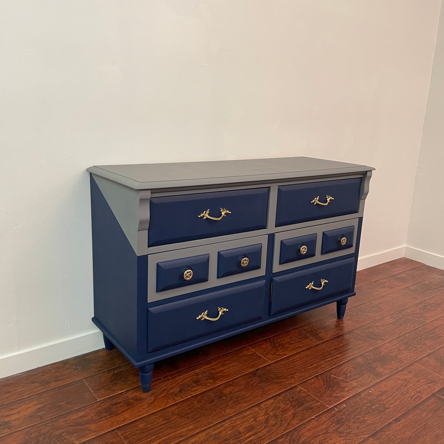 Vintage Grey & Blue 6 Drawers Dresser