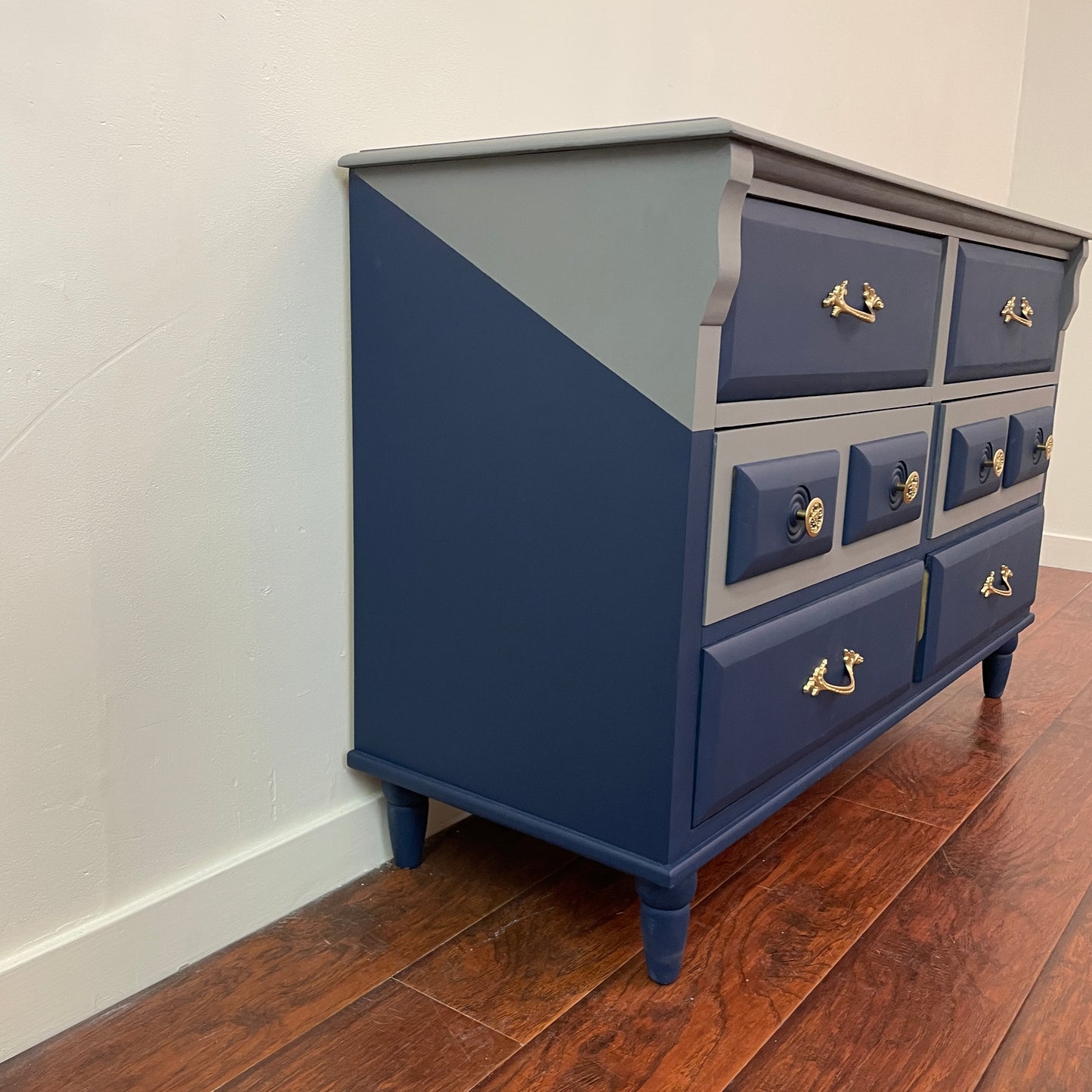 Vintage Grey & Blue 6 Drawers Dresser