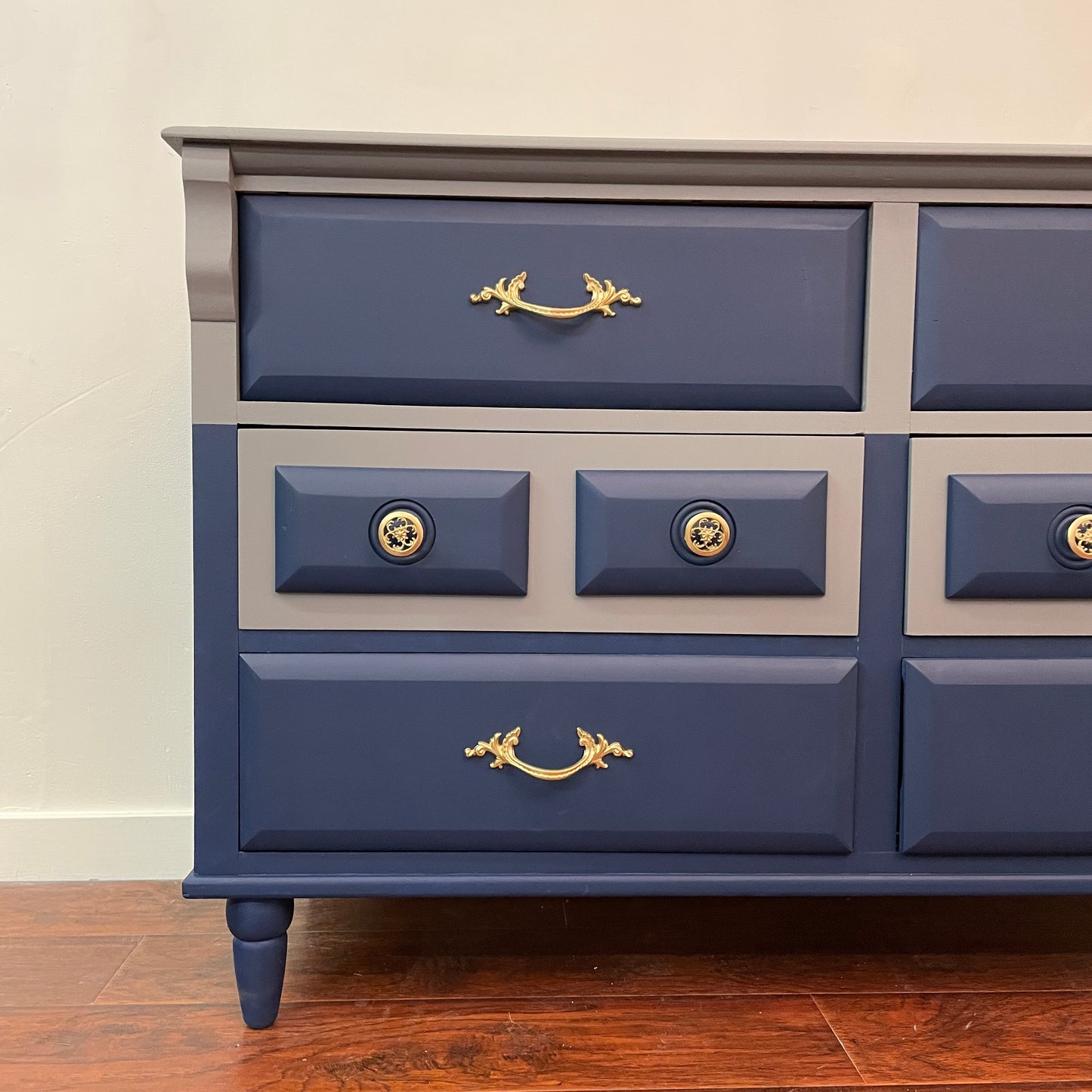 Vintage Grey & Blue 6 Drawers Dresser