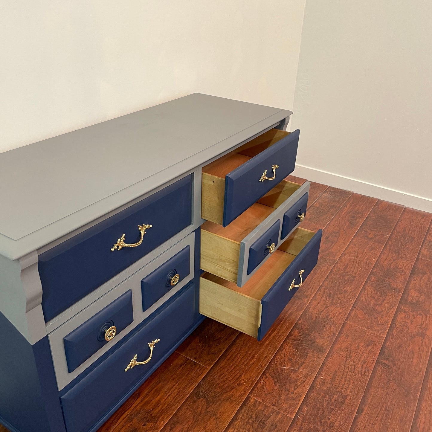 Vintage Grey & Blue 6 Drawers Dresser