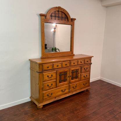 Rustic Solid Pine 8 Drawers Dresser w/ Mirror