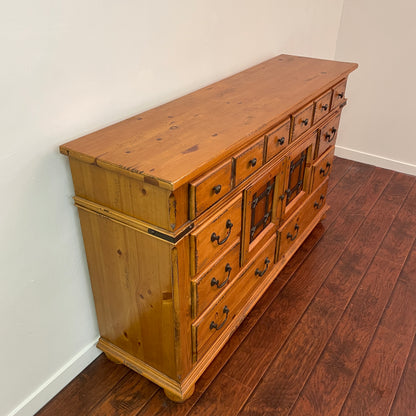 Rustic Solid Pine 8 Drawers Dresser