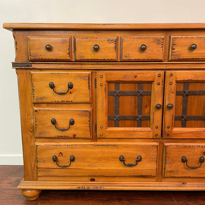 Rustic Solid Pine 8 Drawers Dresser