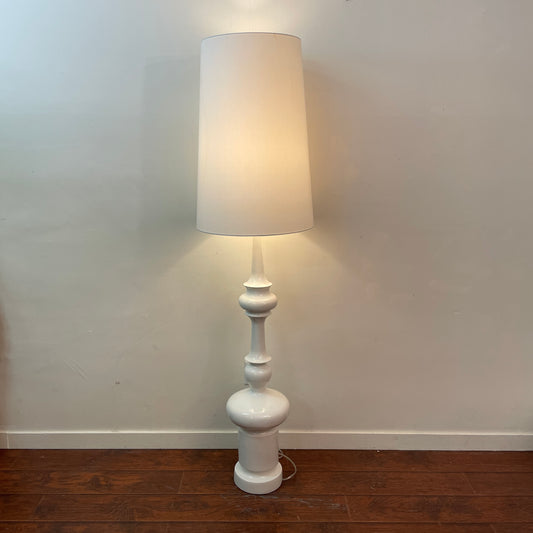 Moda Floor Lamp