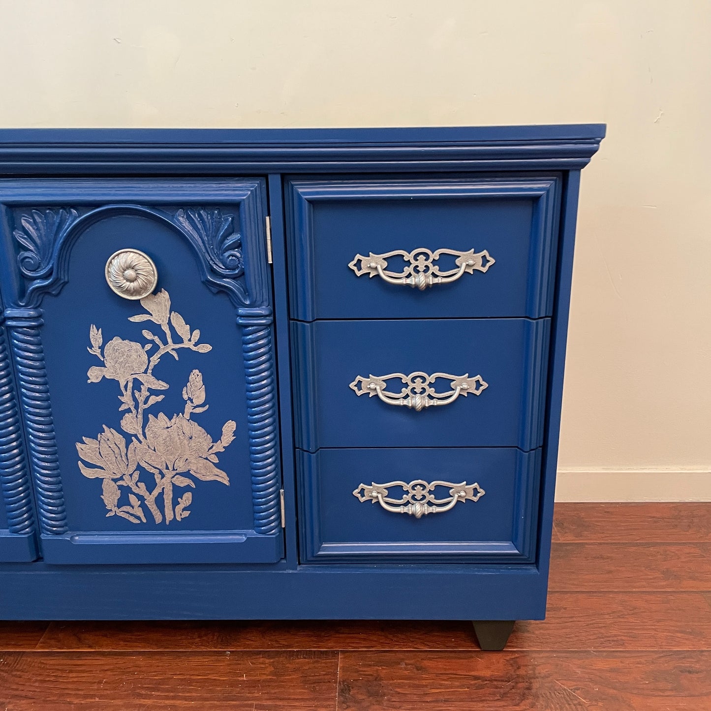 Vintage Blue 6 Drawers Dresser