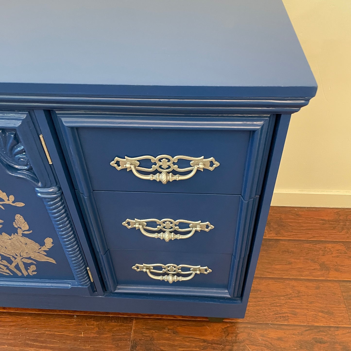 Vintage Blue 6 Drawers Dresser