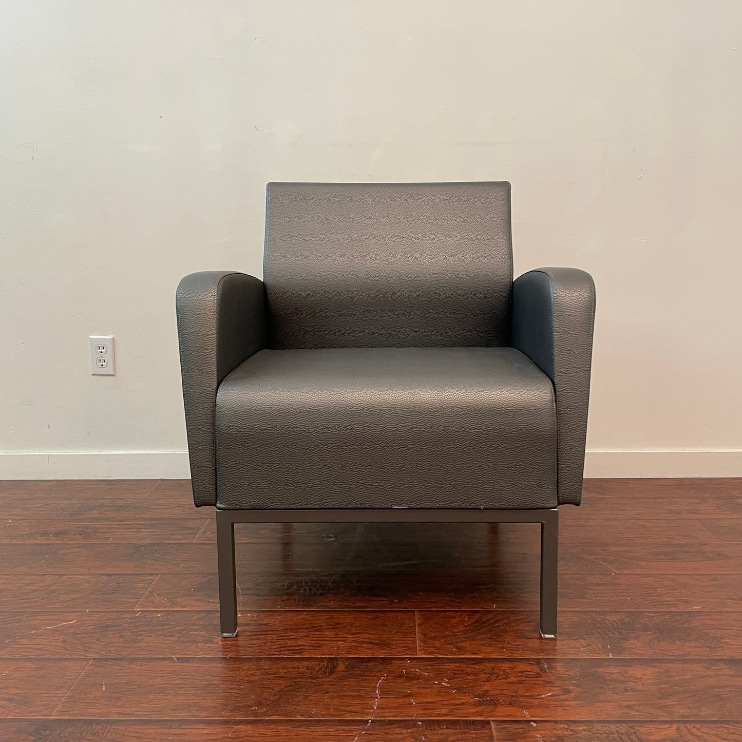 Spec 'Tailor' Grey Accent Chair