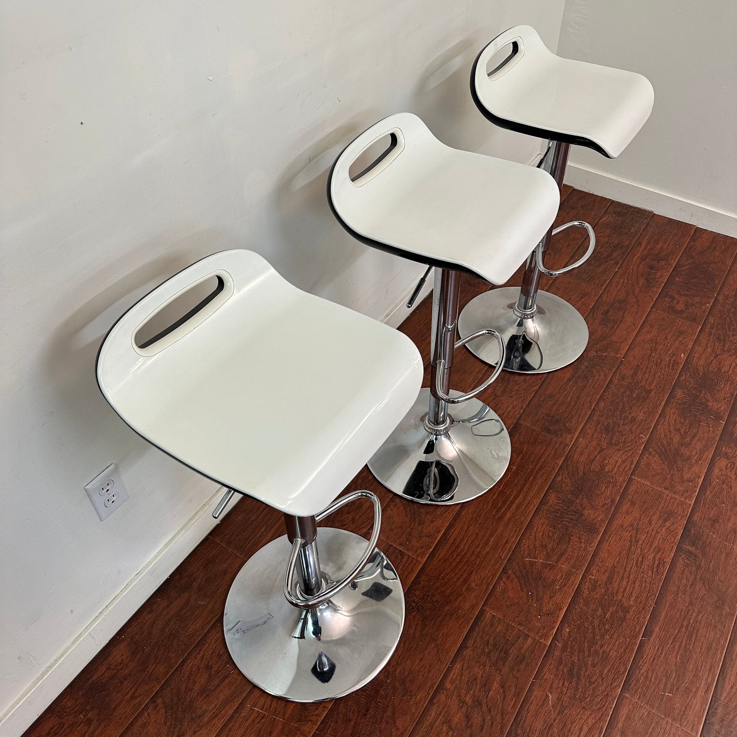 White Swivel Adjustable HeightCounter Stool (set of 3)
