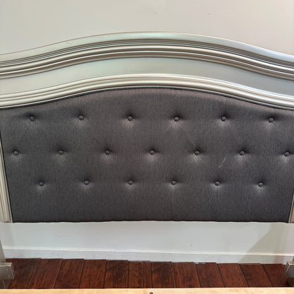 Coralayne Panel Bed - King