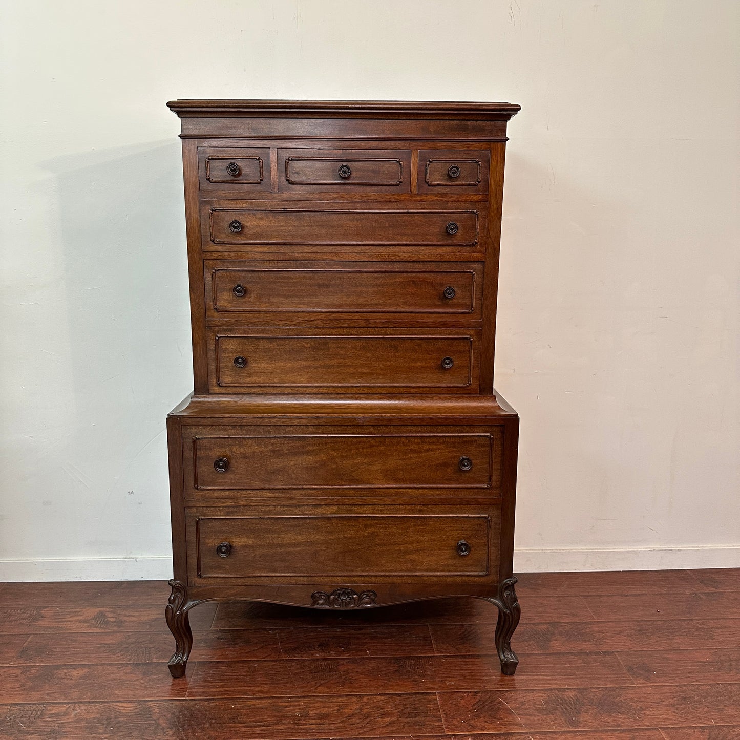 Antique Mahogany 8 Drawers Dresser