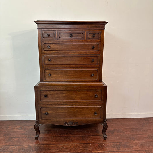 Antique Mahogany 8 Drawers Dresser