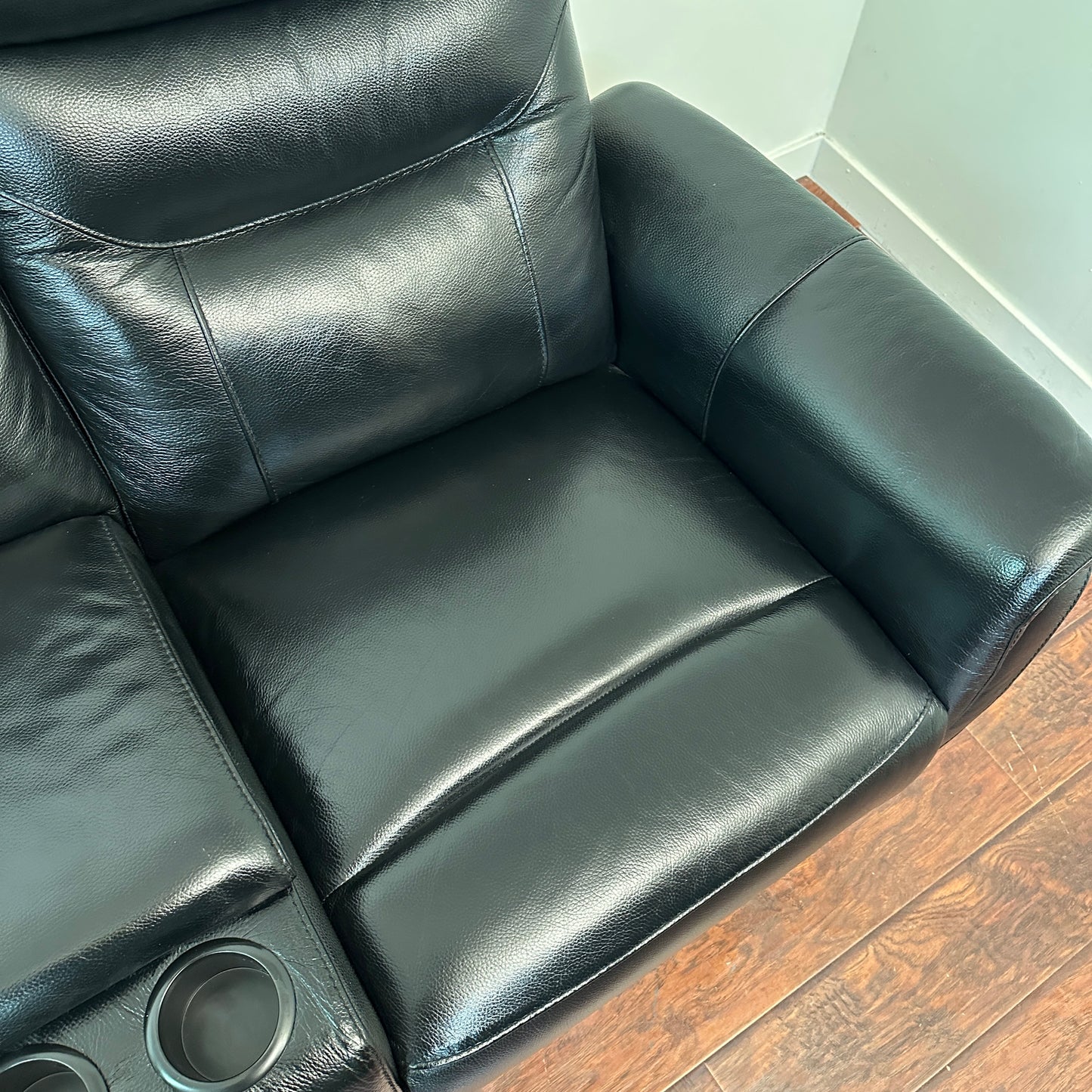 Kingsdown Leather Reclining Loveseat