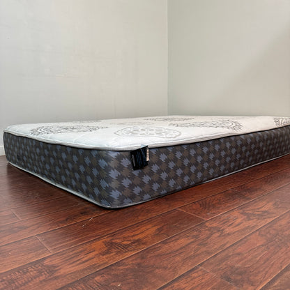 Silver BeautyRest Queen Mattress and Box Spring