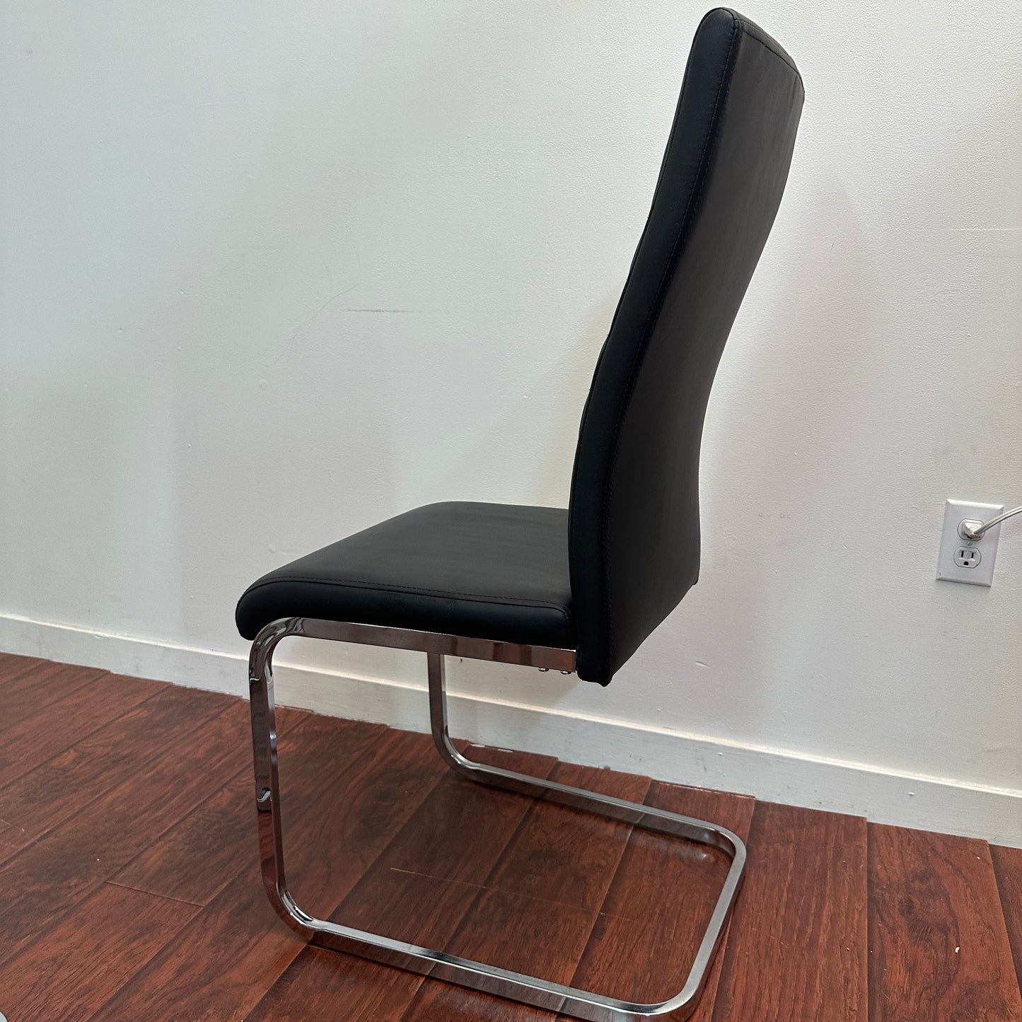 Modern Glass 7-pieces Dining Set