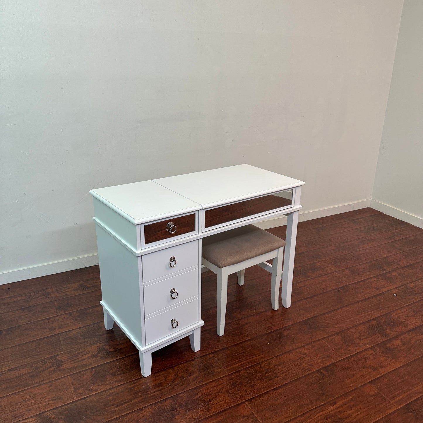 Linon Home Vanity Set